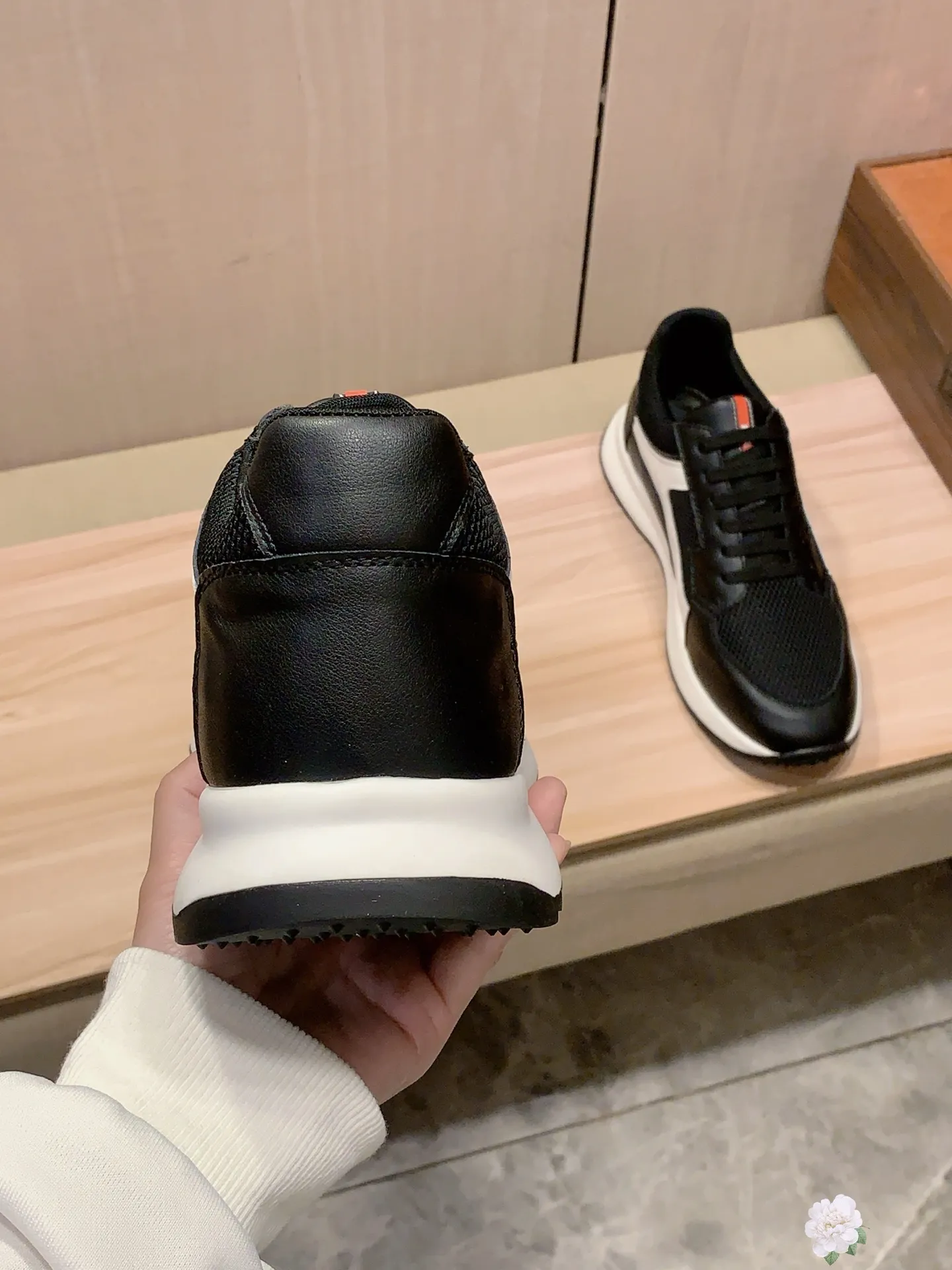 Men's shoes 💰460💰💰🎩🎩[Lightning][Lightning] "Prada PRADA*" latest hot style casual shoes, top brand [seduce] luxury~purchase, top~quality. [Strong] The upper is made of imported breathable cowhide with material ➕ breathable sheepskin feet (•) and fine workmanship. The original stylish and stylish soft rubber wear-resistant and non-slip outsole is light and comfortable on the feet. The real thing looks better when photographed in person. 0121: code: 38-44, 4️⃣ colors selected